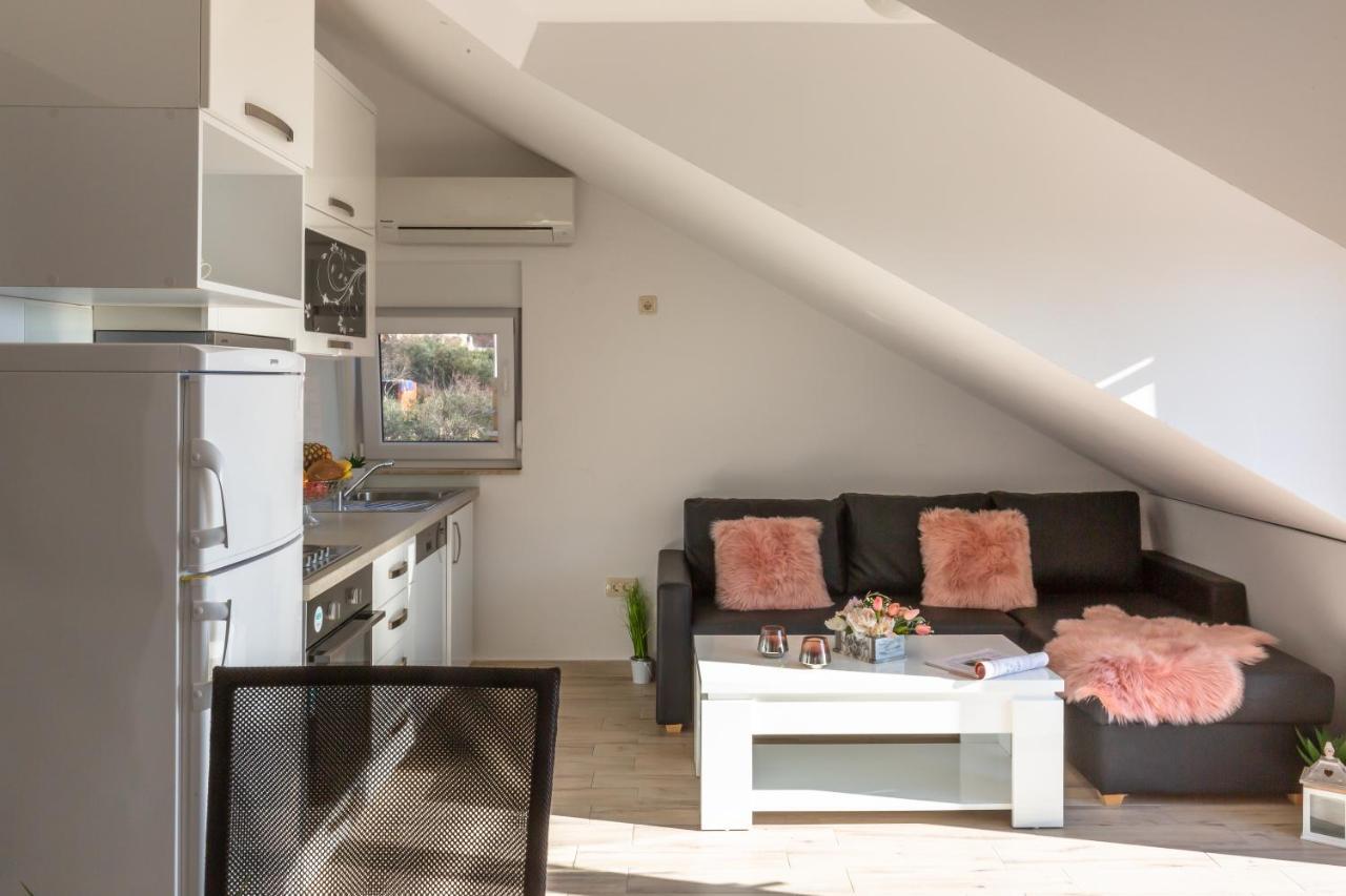 Ferdo 2 Appartement Makarska Buitenkant foto