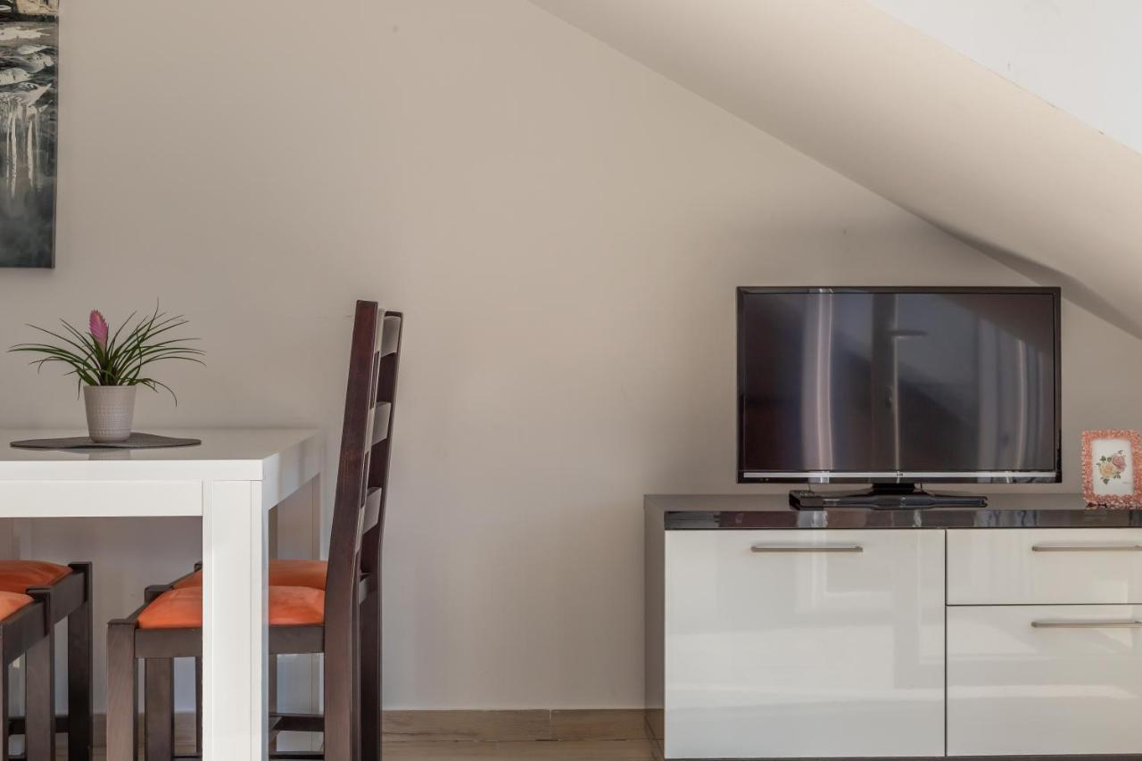 Ferdo 2 Appartement Makarska Buitenkant foto